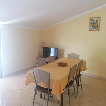 Vellico Apartment *